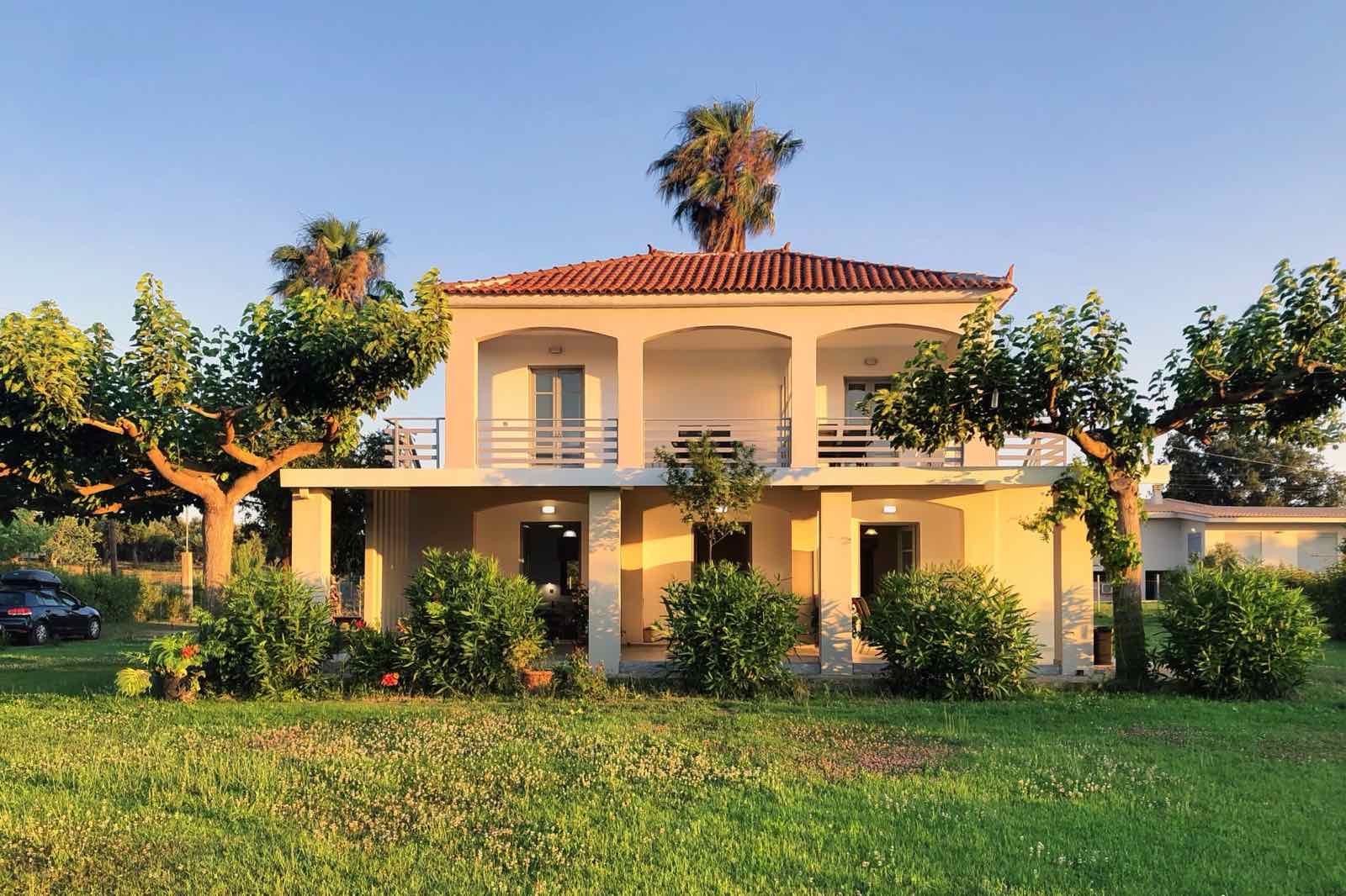 Demar Rooms in Korakohori – peaceful countryside surrounded by olive groves and vineyards